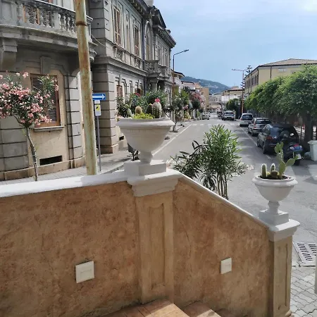 公寓 Karol Room&apartment 特罗佩阿