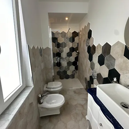 Karol Room&apartment 트로페아